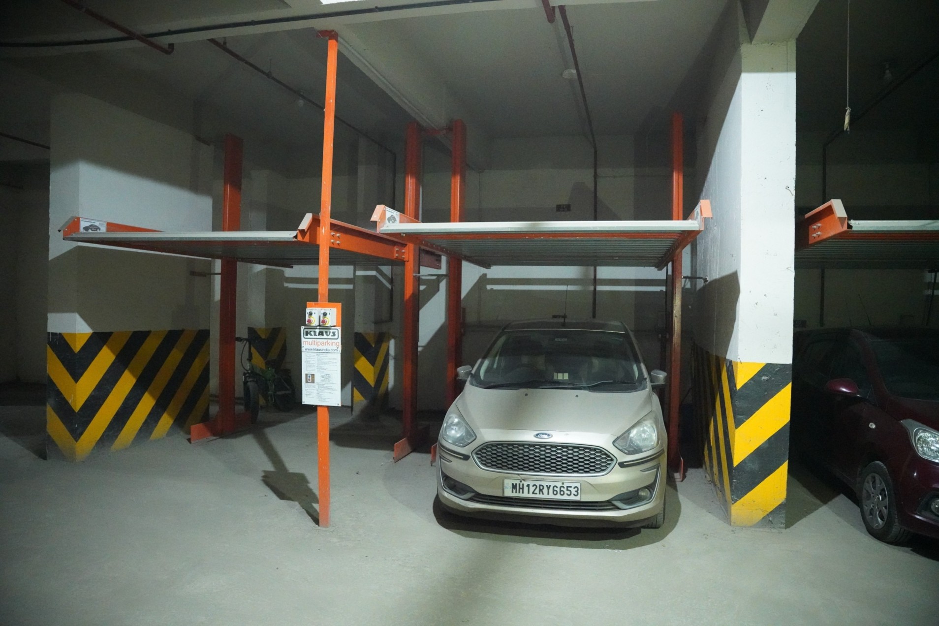 car-stacked-parking-1 (1) (1) (1)
